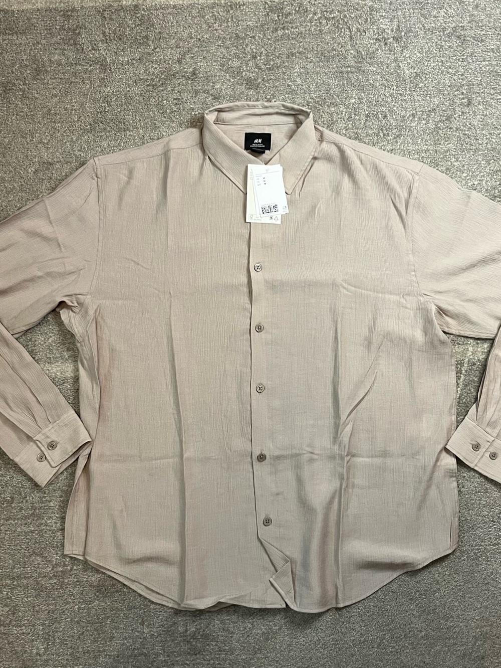 H&M Light Beige Textured Button-Up Shirt NWT viscose men’s size M preppy comfy